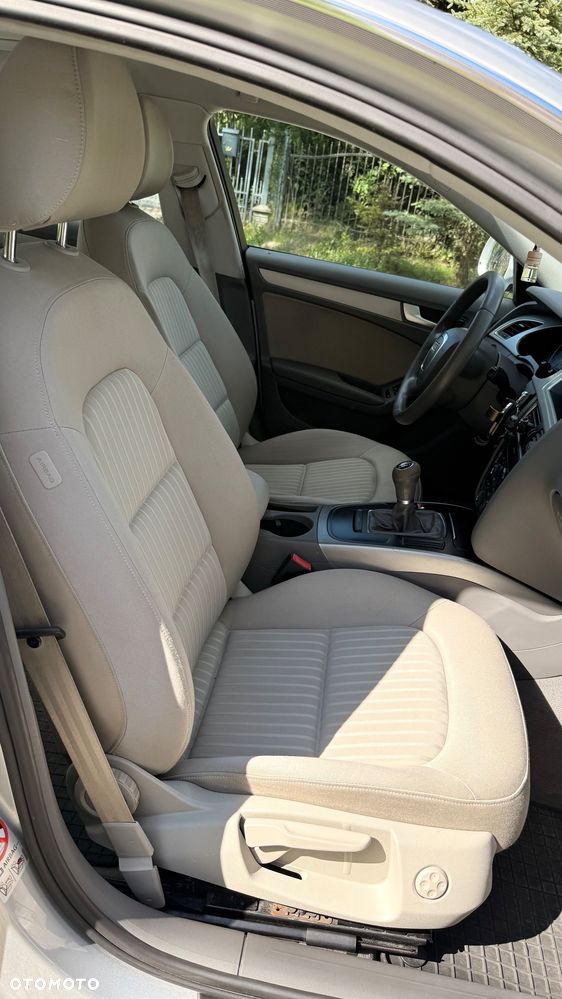 Audi A4 Limousine - 10