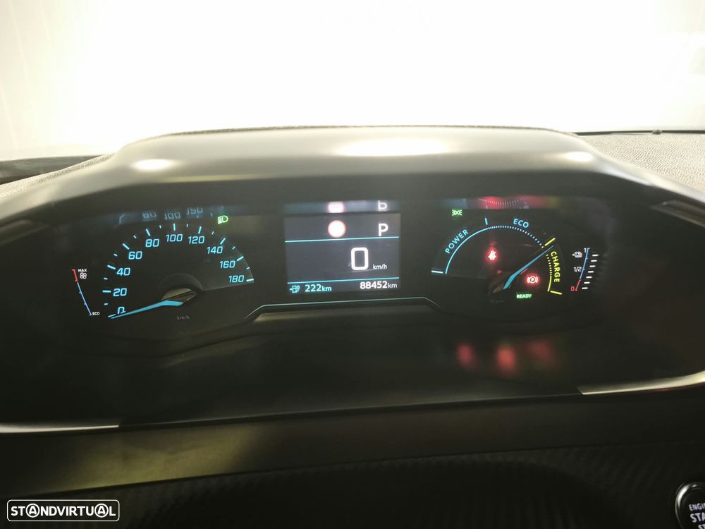 Peugeot E-2008 2021 photo 5