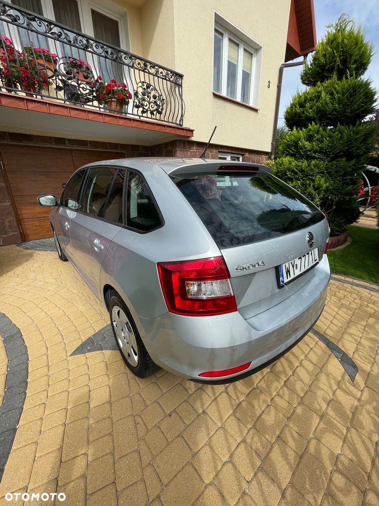 Skoda RAPID Spb 1.2 TSI Ambition - 12