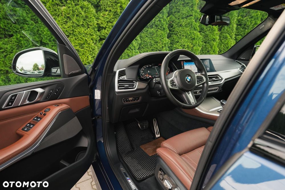 BMW X5 M50i - 9