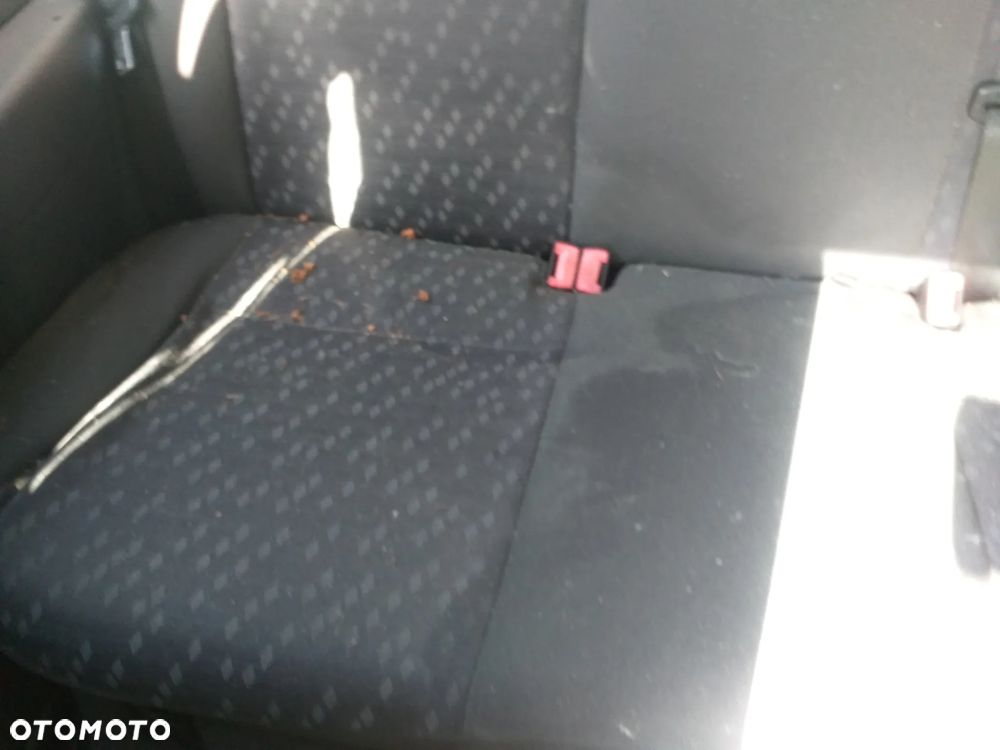 Auto na części - Ford Focus diesel Silnik Skrzynia Drzwi Maska Klapa Błotnik Zderzak Lampa Szyba Klamka Lusterko Deska Kokpit - 6