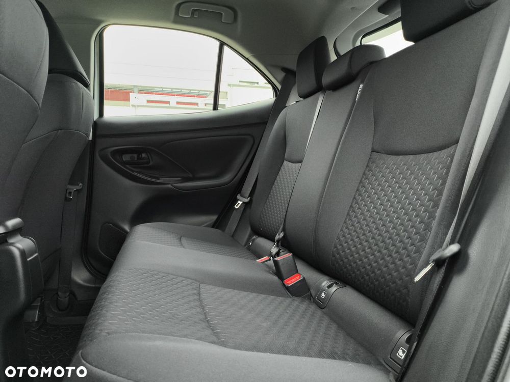 Toyota Yaris Cross Hybrid 1.5 Comfort - 25