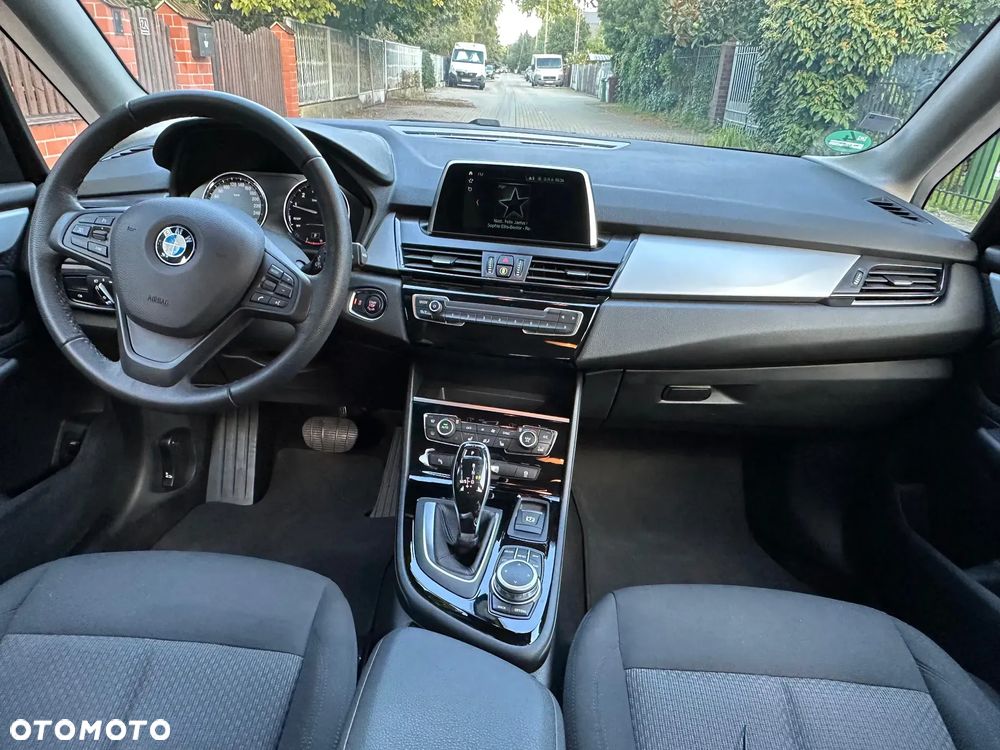 BMW Seria 2 218i Advantage - 22