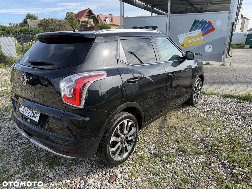 KG Mobility Tivoli 2015 photo 3