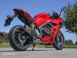 QJMOTOR SRK 800RR - 11