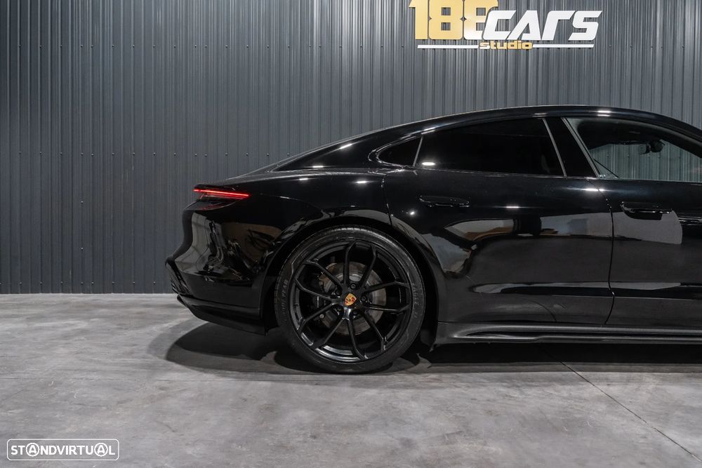 Porsche Taycan 4S Bateria Performance Plus - 46