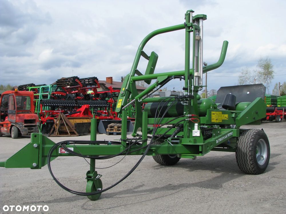 Pronar Owijarka samozaładowcza bel PRONAR Z-245, Z-245/1, Metal-Fach 577 samozaładowcze, belarka, foliarka, zawieszame ROLMAKO, SIPMA, - 15