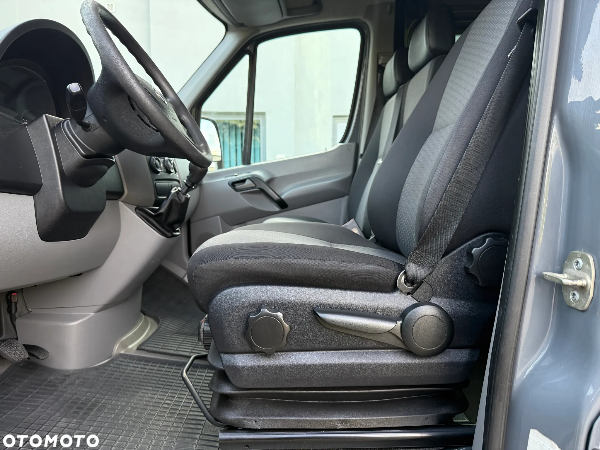 Volkswagen Crafter - 25