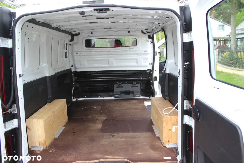 Opel VIVARO - 17