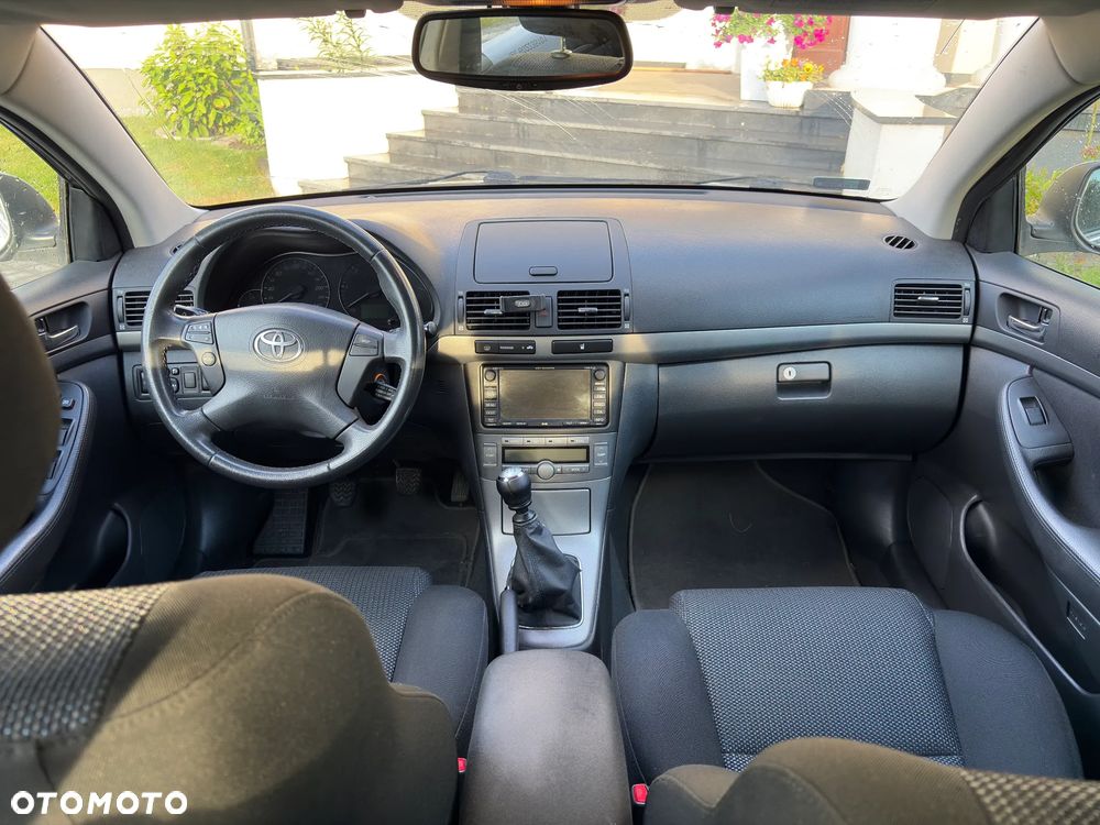 Toyota Avensis 2.0 D-4D Edition - 8