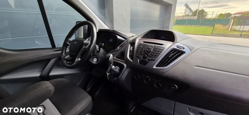 Ford Transit Custom Limited - 19
