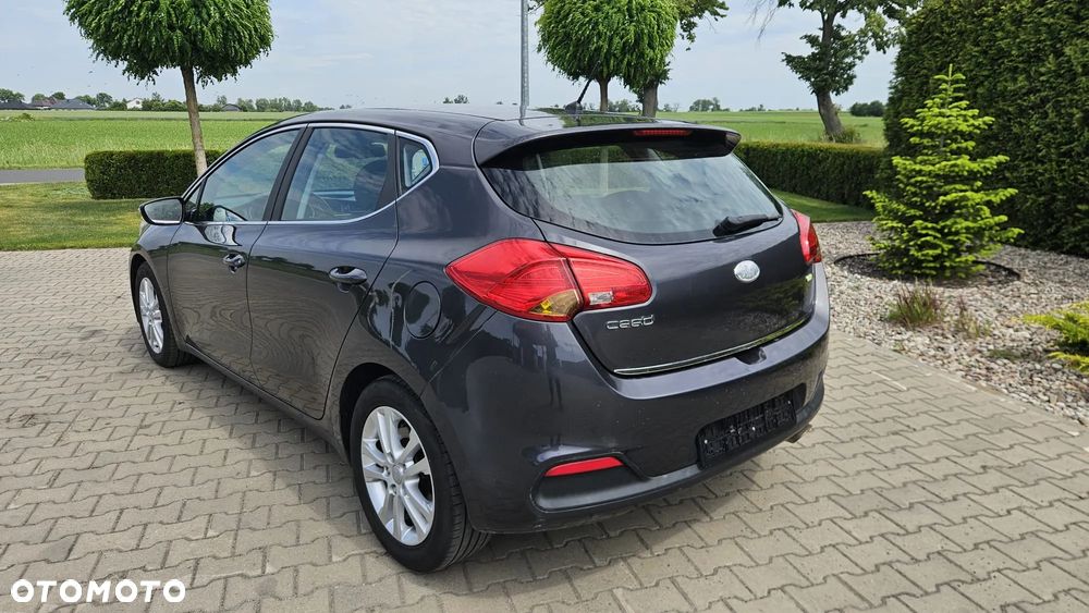 Kia Ceed - 6
