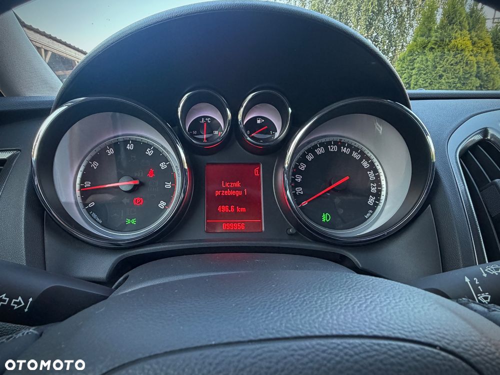 Opel Astra 1.4 T Cosmo - 24