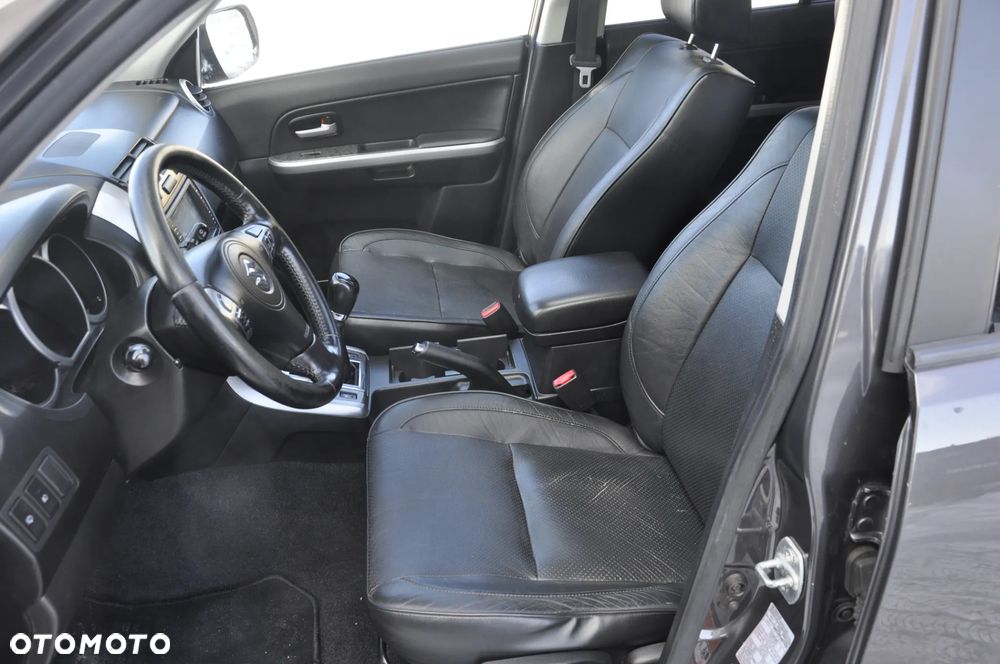 Suzuki Grand Vitara 1.9 DDiS Comfort DPF Limited - 12