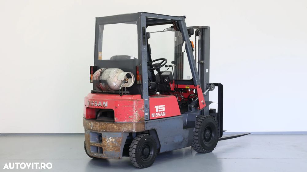 Nissan J01A15 - 5