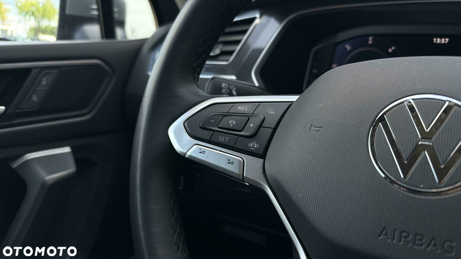 Volkswagen Tiguan Allspace - 15