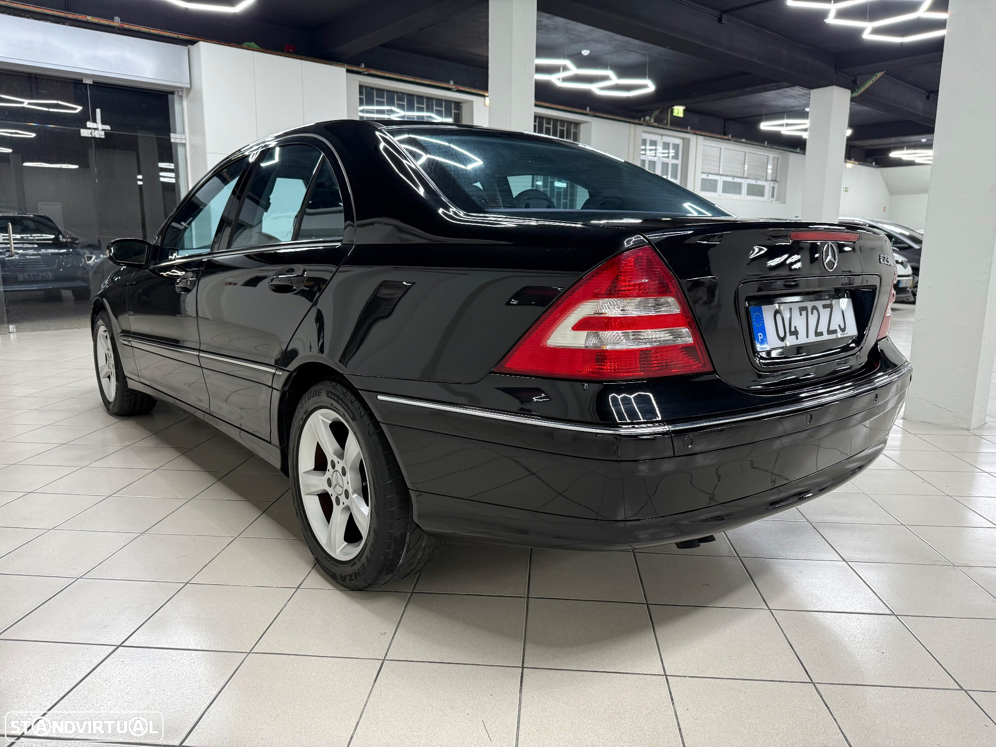 Mercedes-Benz C 230 K Avantgarde Aut. - 12