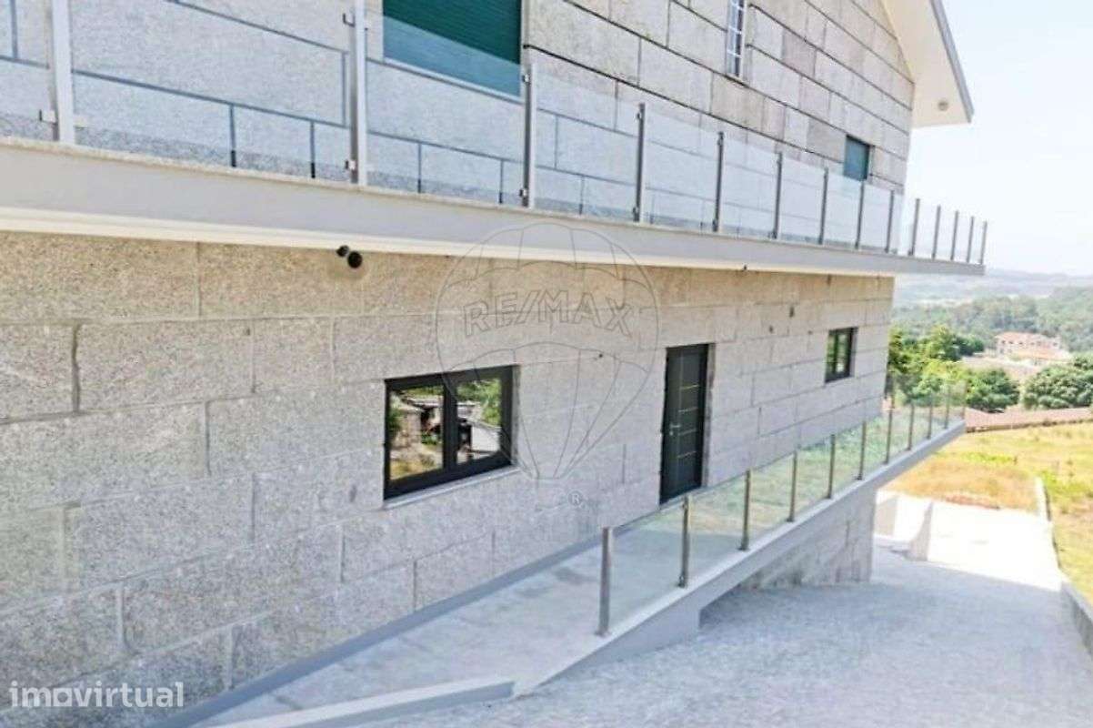 Apartamento T2 para arrendamento - Grande imagem: 2/8