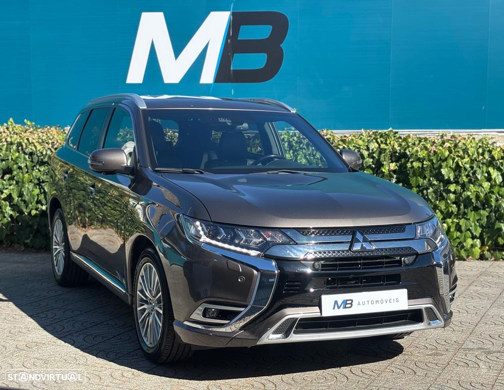 Mitsubishi Outlander 2.0 Intense Navi - 2