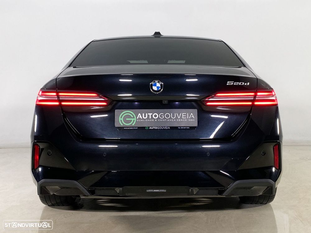 BMW 520 d Pack Desportivo M - 6