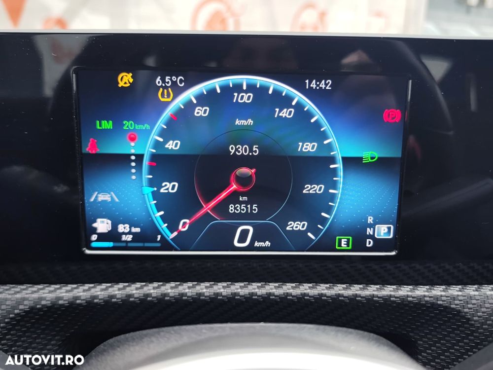 Mercedes-Benz CLA 200 7G-DCT - 24