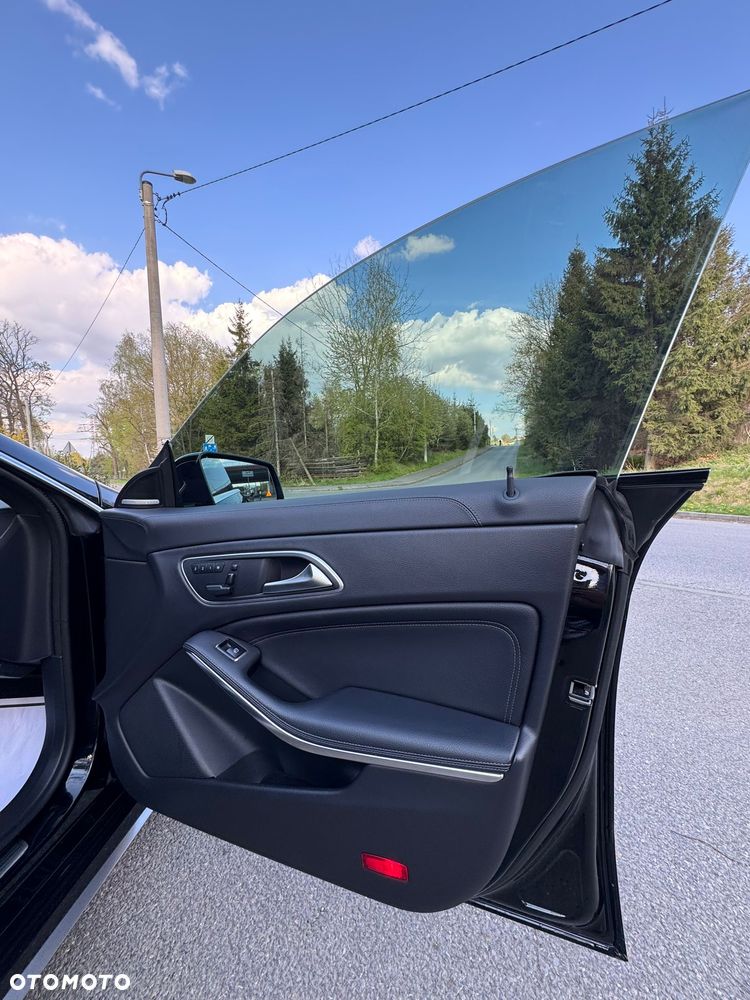 Mercedes-Benz CLA AMG 45 4Matic AMG Speedshift DCT 7G AMG Night Edition - 37