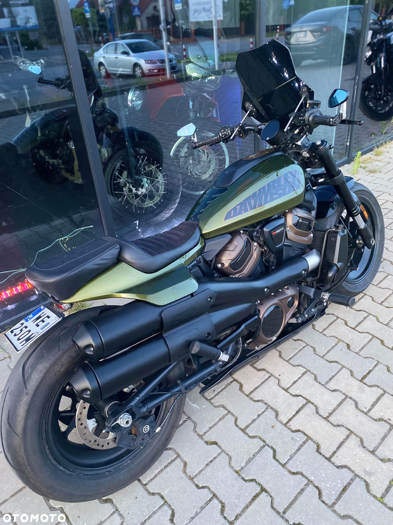 Harley-Davidson Sportster - 16