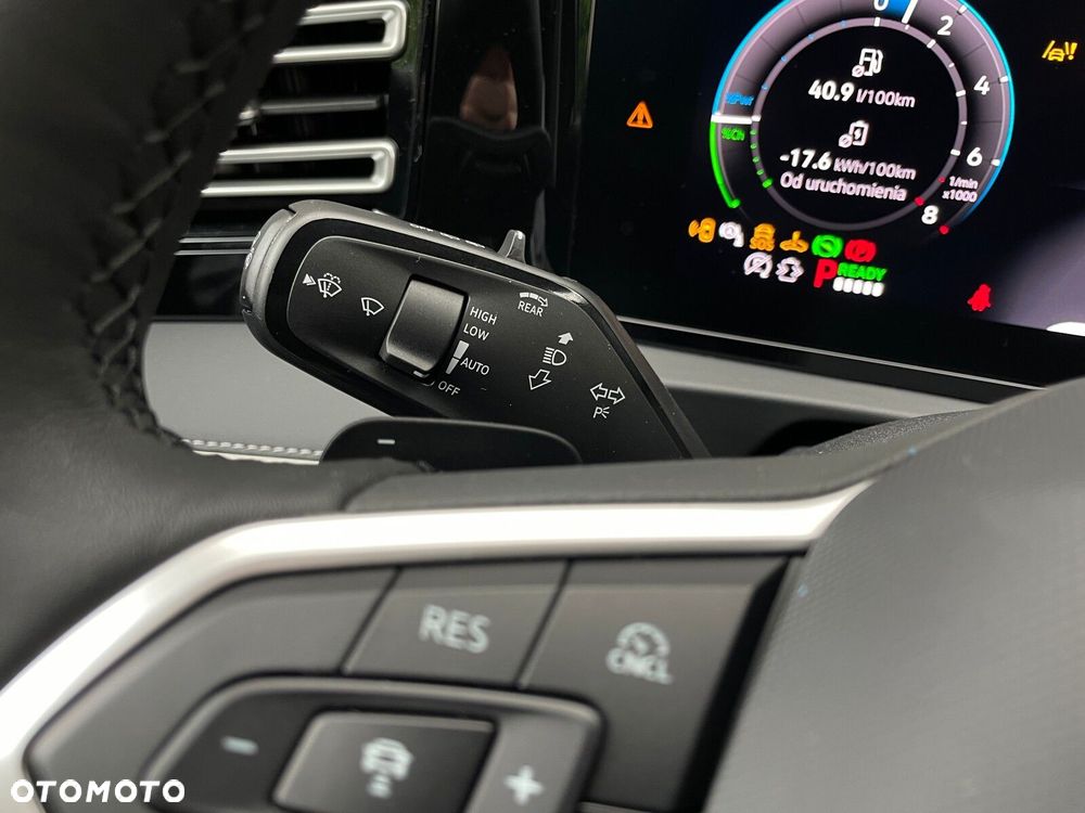 Volkswagen Tiguan - 16