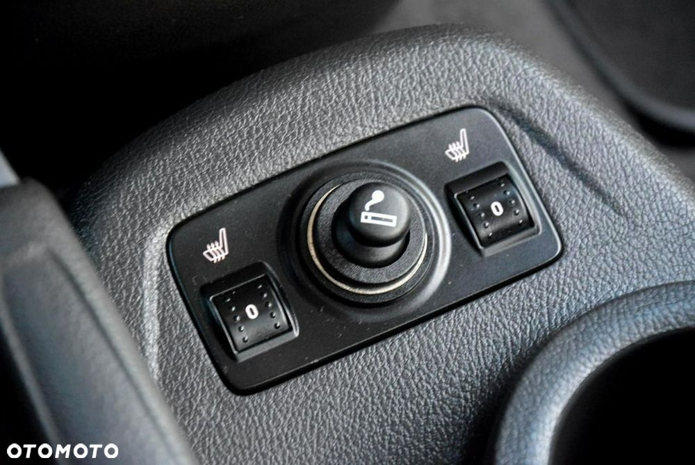 Ford Tourneo Connect Grand - 29