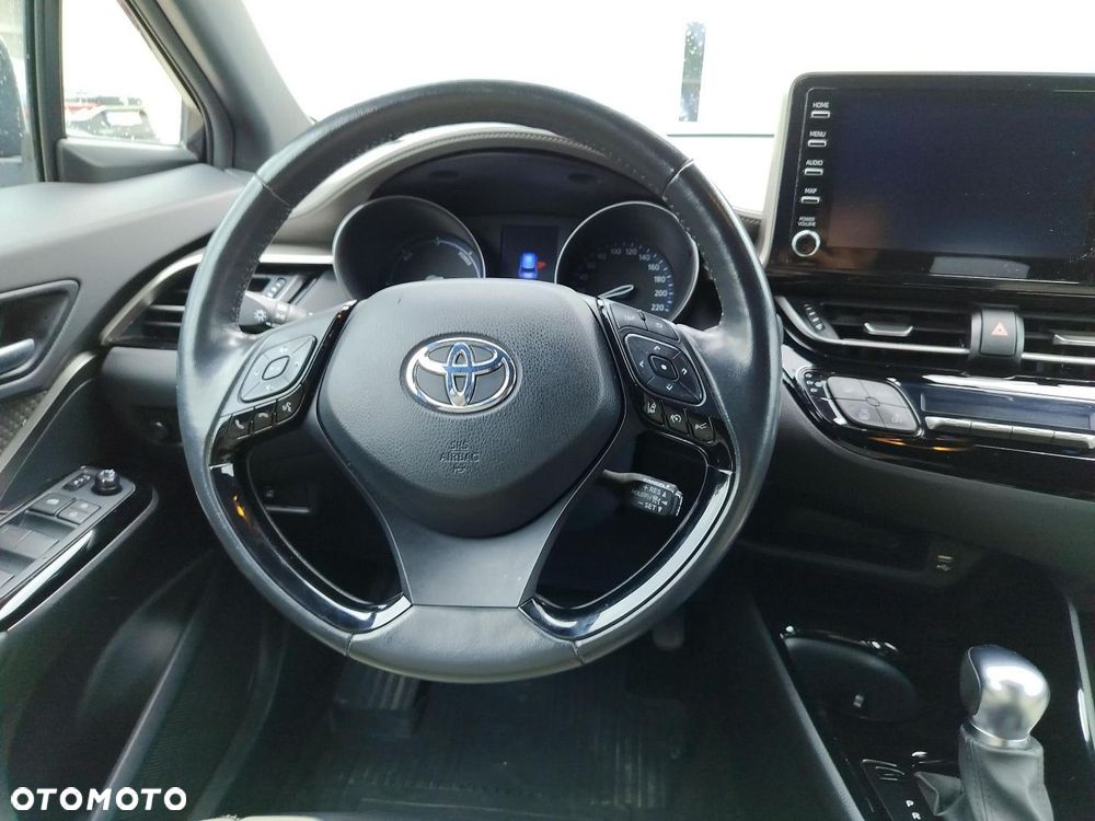 Toyota C-HR - 11