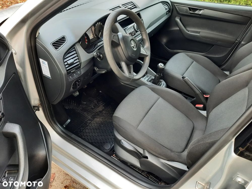 Skoda Fabia - 8