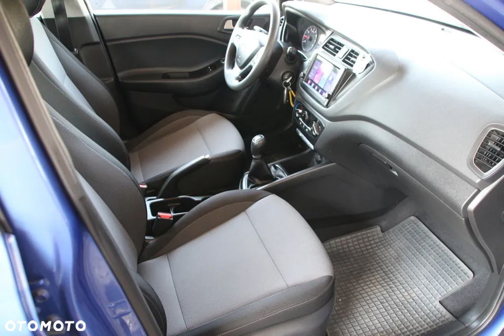 Hyundai i20 blue 1.2 Select - 19