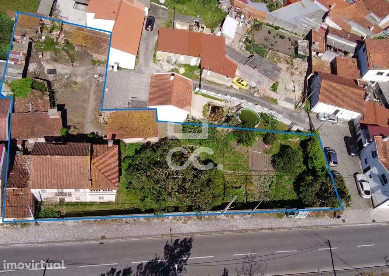 Moradia com elevado potencial na Marinha Grande – Oportunidade de inve - Grande imagem: 2/12