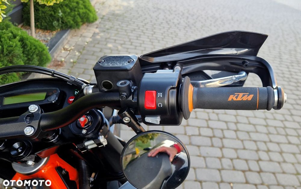KTM SMC - 11