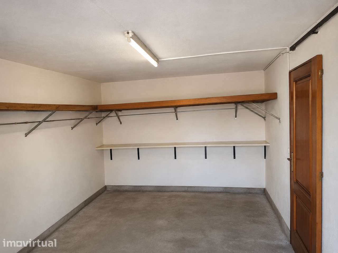 Moradia T2 c/ Terraço de 40m² e Garagem – À Circunvalação (Areosa) - Grande imagem: 4/12