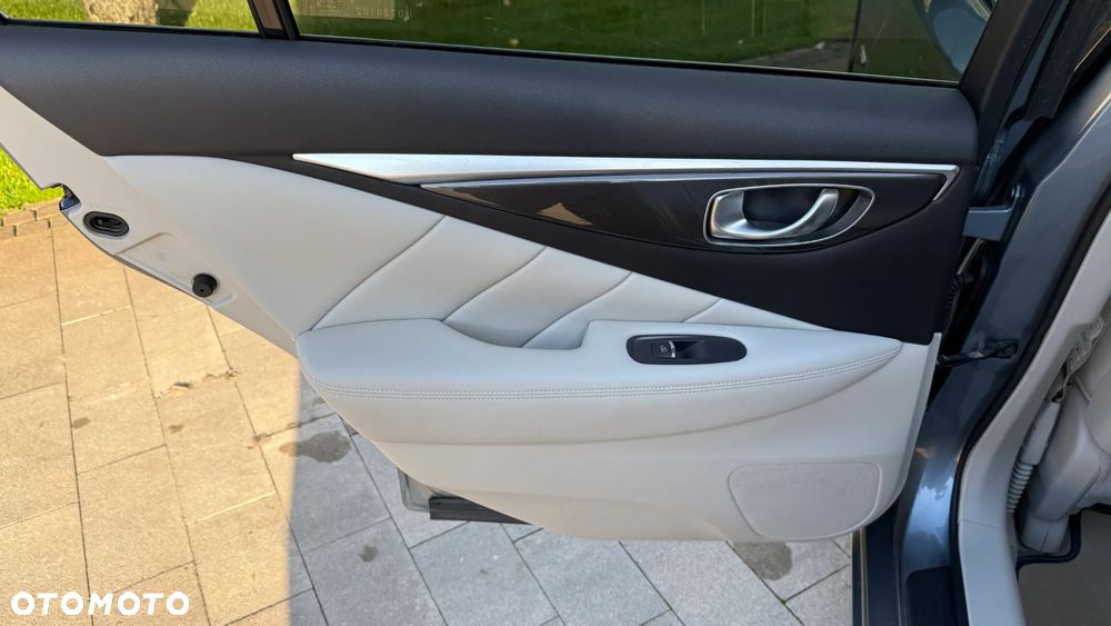 Infiniti Q50 - 19