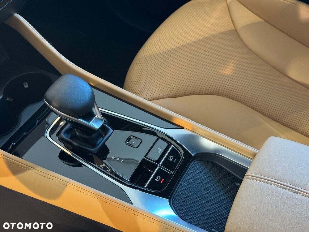 MG HS 1.5T PHEV Exclusive - 12