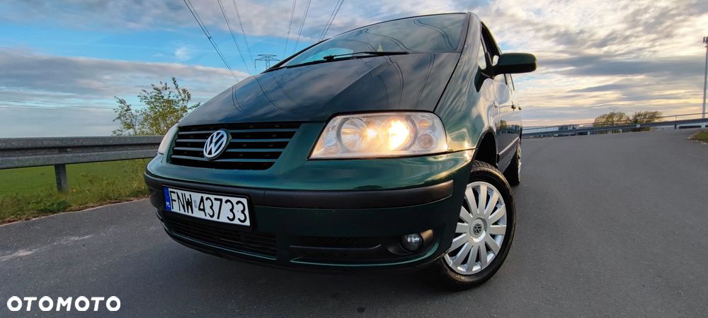 Volkswagen Sharan 2.0 Comfortline - 4