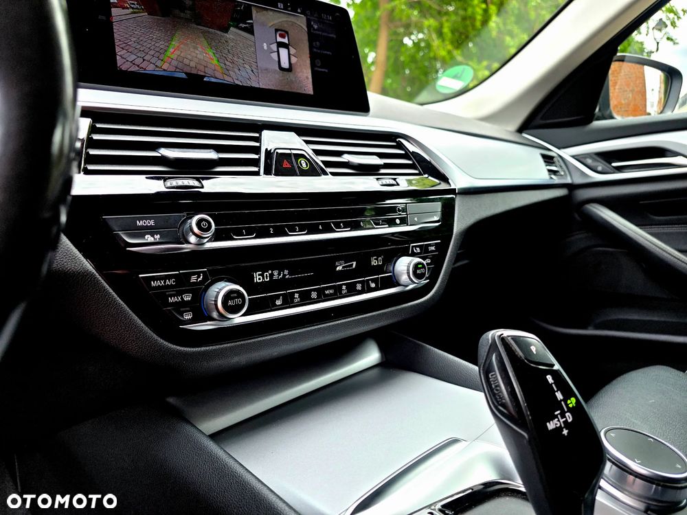 BMW Seria 5 520d mHEV Luxury Line - 13