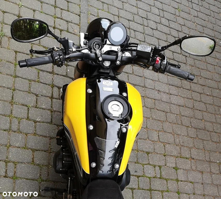 Yamaha XSR - 7