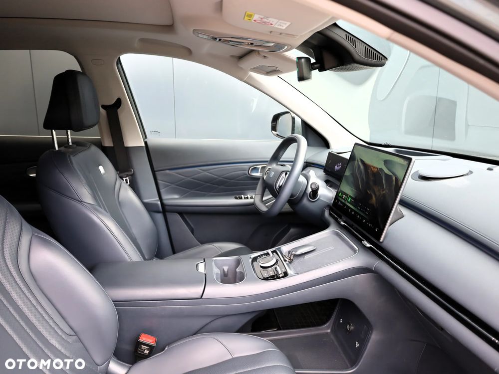 Geely Starray EM-i 1.5 PHEV Max - 18