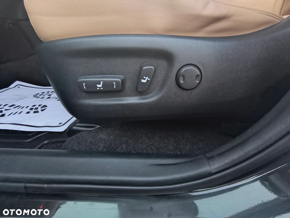 Toyota RAV4 2.0 Prestige MS EU6 - 17