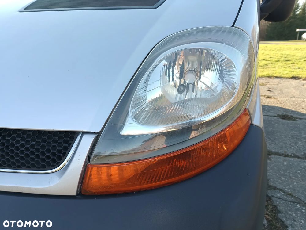 Renault Trafic ver-2-0-16v-combi-l2h1 - 15