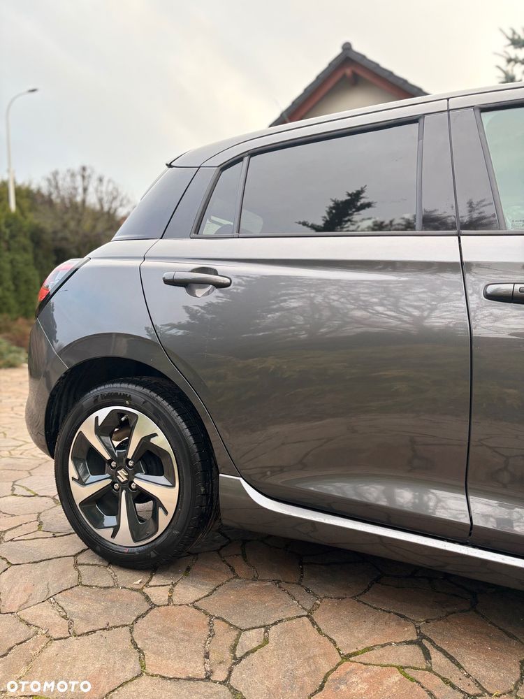 Suzuki Swift 1.2 Dualjet SHVS Elegance CVT - 35