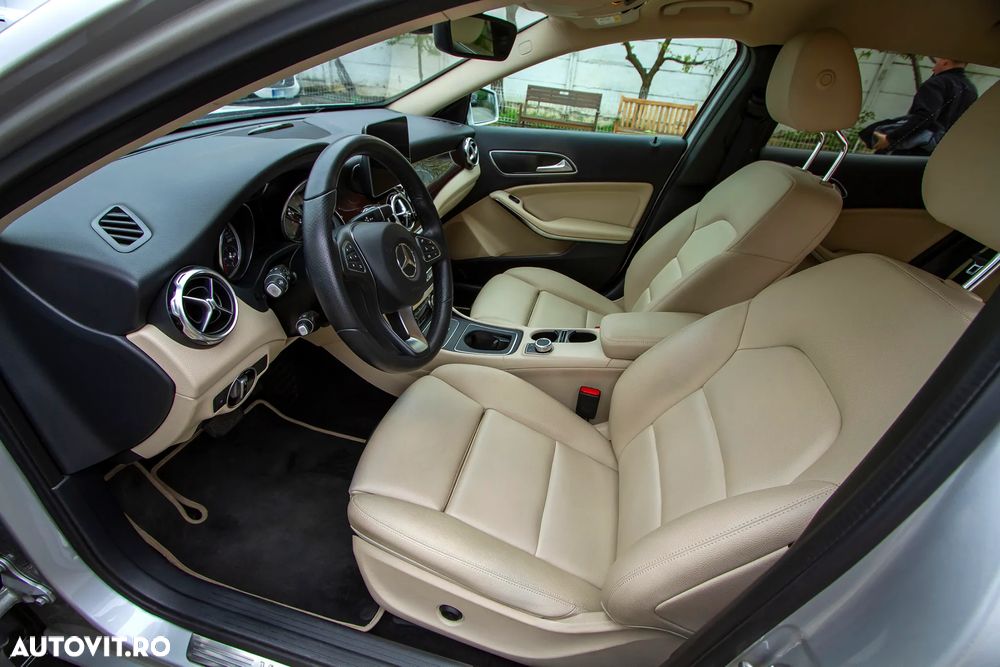 Mercedes-Benz GLA 220 4MATIC - 13