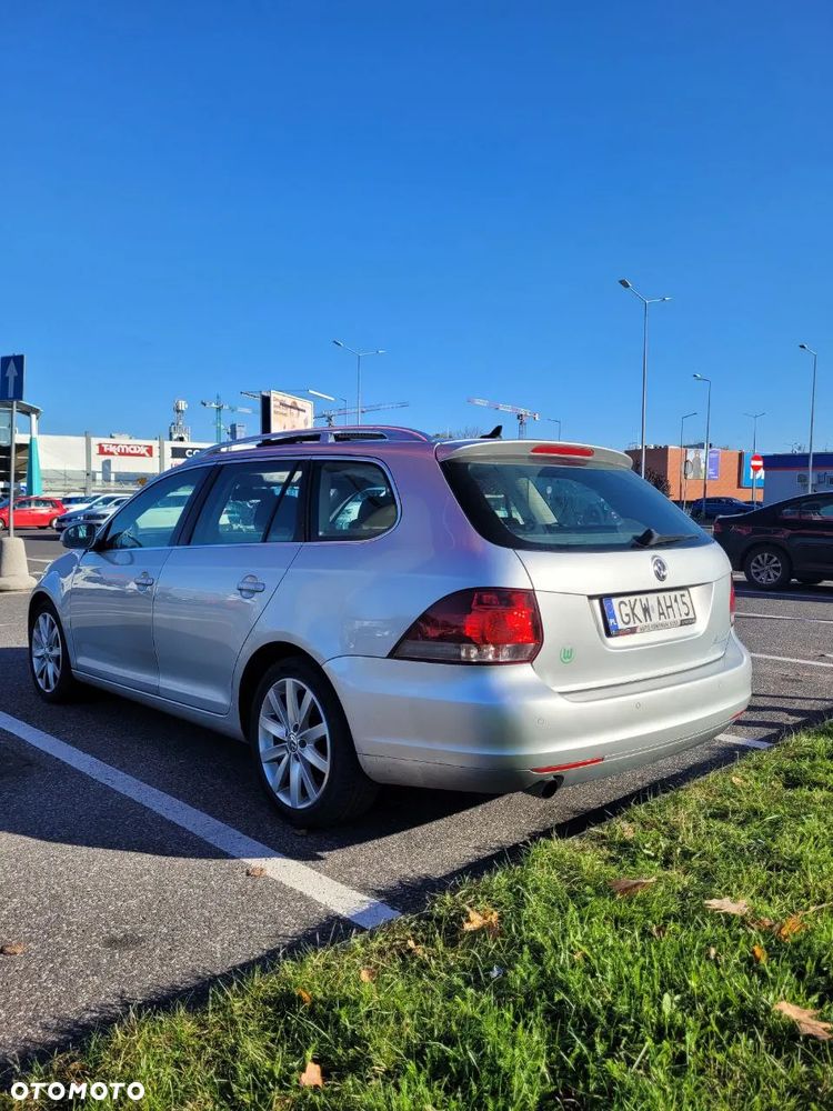 Volkswagen Golf 1.6 TDI DPF Highline - 8