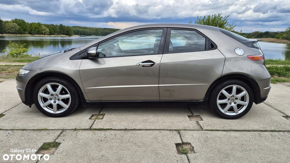 Honda Civic 1.8i-VTEC Comfort - 2