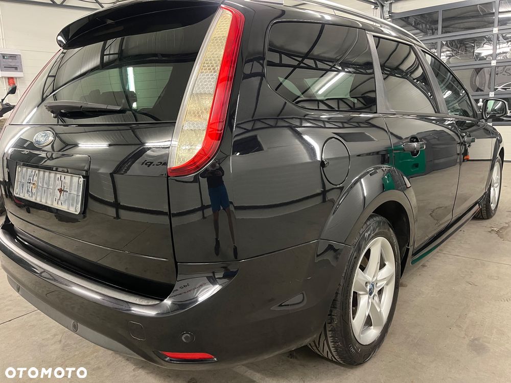 Ford Focus - 27