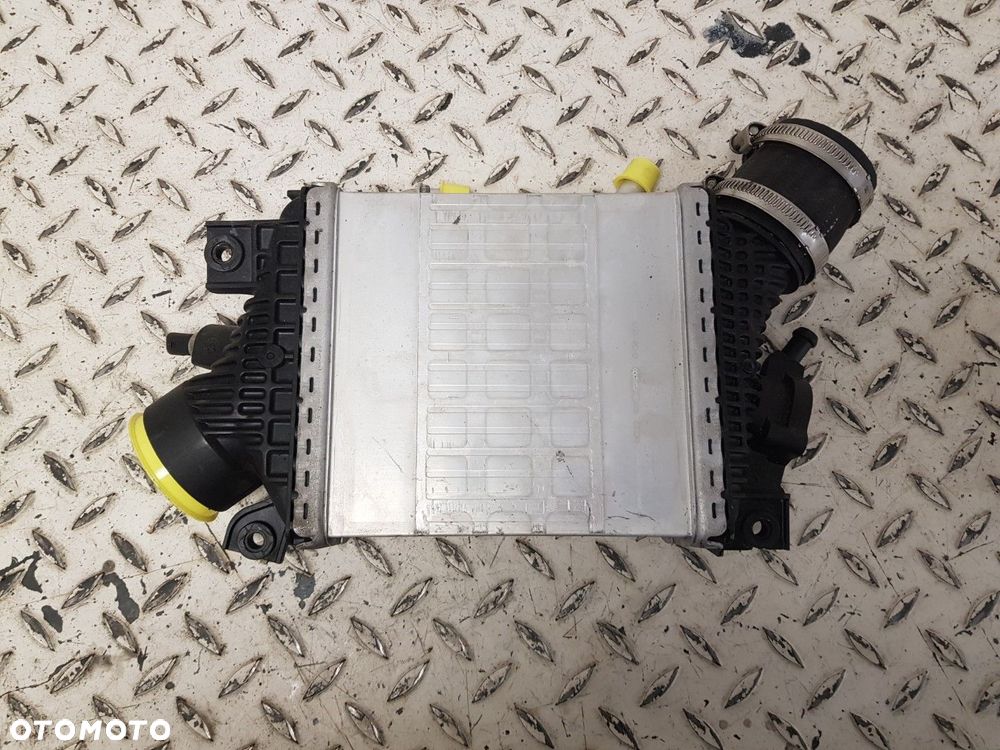 ORYGINALNA CHŁODNICA  INTERCOOLER AUDI VW JD127100-7323 059145803P - 5