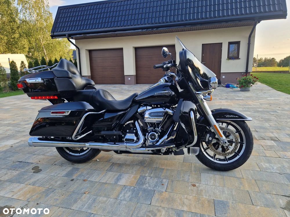 Harley-Davidson FLHTCU Ultra - 4